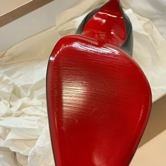 Christian Louboutin Kate 554 100 Patent - Picture 4 of 11